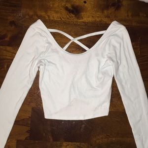 Long sleeve crop top